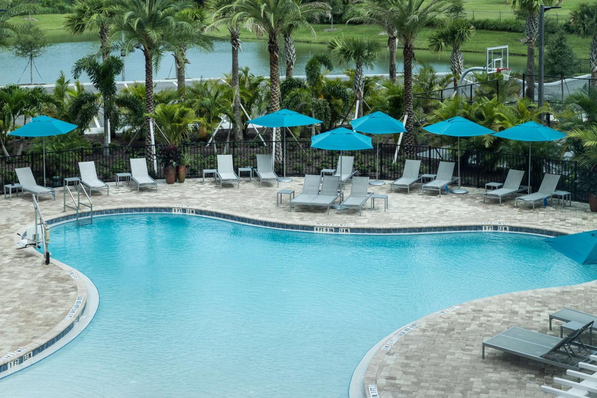 Hampton Inn & Suites Cape Canaveral Cruise Port, Fl Kültér fotó