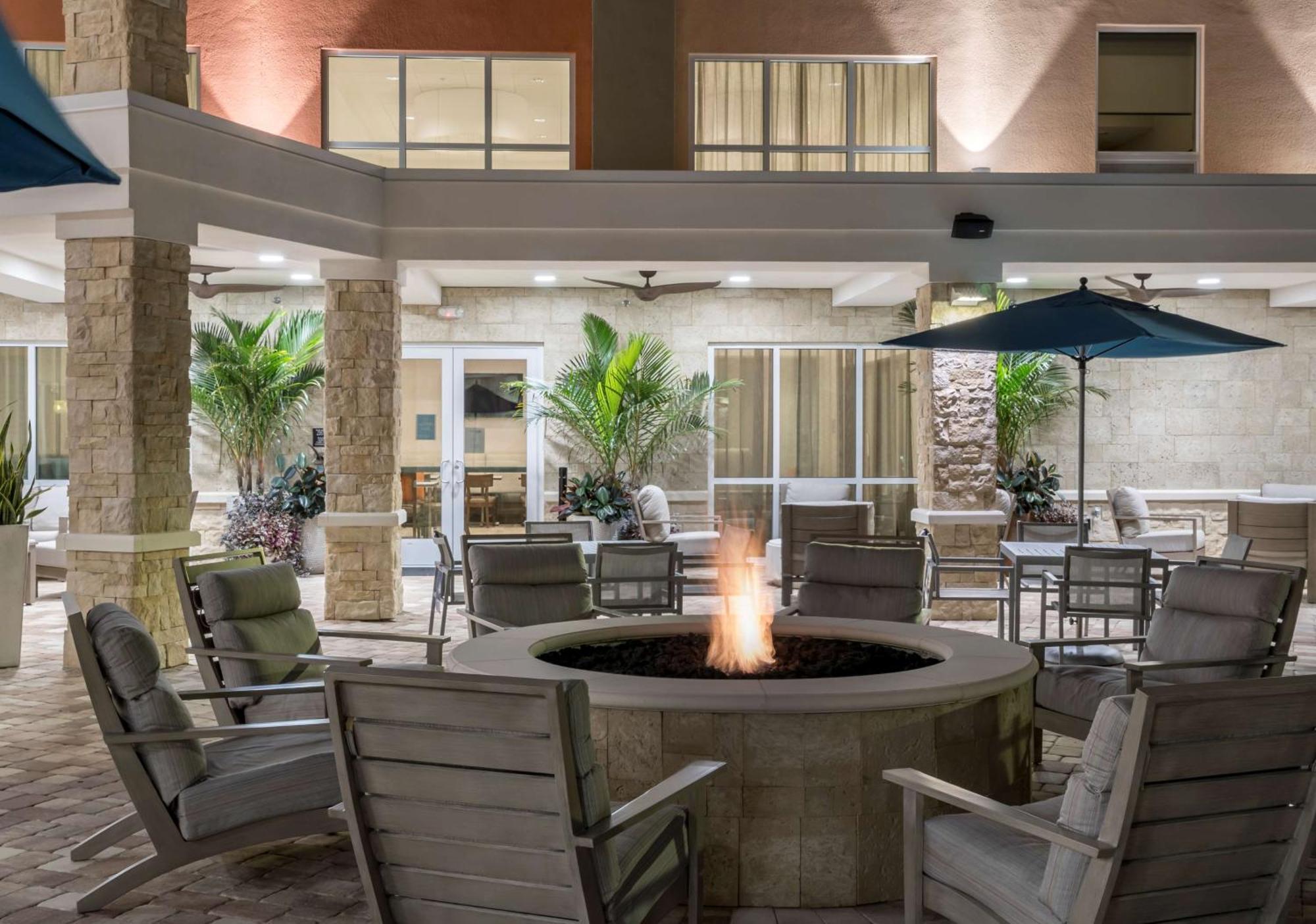 Hampton Inn & Suites Cape Canaveral Cruise Port, Fl Kültér fotó